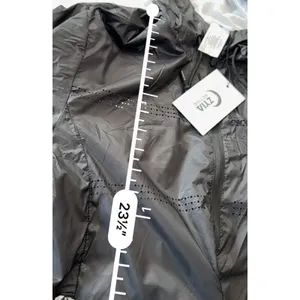 ZYIA Active Black Hooded Windbreaker Jacket Womens Medium M New With Tags NWT thumbnail 13