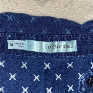 5/$30 🎈 Maurices women’s medium chambray‎ button down blouse thumbnail 3
