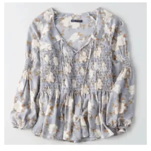 AMERICAN EAGLE Smocked Floral Blouse Blue Cream Ivory Long Sleeve Boho Peplum XS thumbnail 4