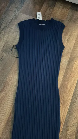 Olive & Oak NWT Ribbed Maxi Dress thumbnail 3