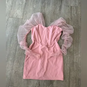 🍒BUNDLE 2 ITEMS FOR $8✨ 🌸BOUTIQUE off shoulders mini dress ✨ thumbnail 3