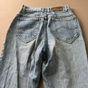 Vintage 90s Lee Slim Straight Fit Jeans thumbnail 9