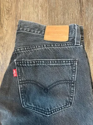 Levi’s Loose Straight Women’s Jeans thumbnail 3