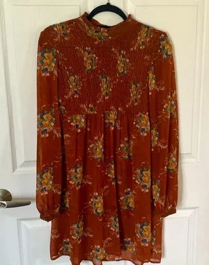 This is a size large made by “as you wish” thumbnail 1