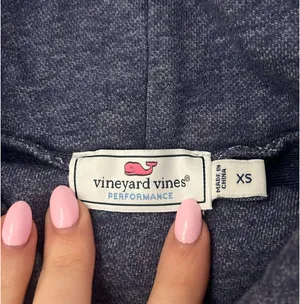 Vineyard Vines Mockneck Sweatshirt thumbnail 2
