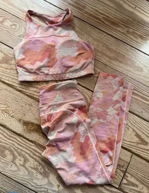 Outdoor Voices athletic set size xs thumbnail 1