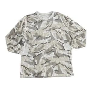 Old Navy Size Medium Camouflage Long-Sleeve Shirt thumbnail 2