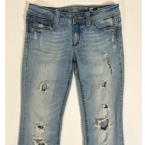 Miss Me JP4369-2L Womens 30 Light Wash Distressed Fleur De Lis Bootcut Jeans thumbnail 2