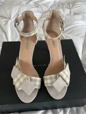NIB Tahari eating Grey White Gingham Plaid Open Toe Bow 3” Heels NEW NWT 6.5 thumbnail 13