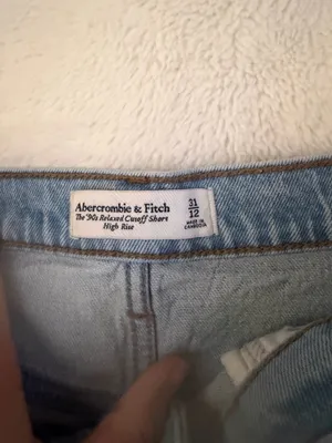 Abercrombie Mom Curve Love Shorts High-Rise thumbnail 3