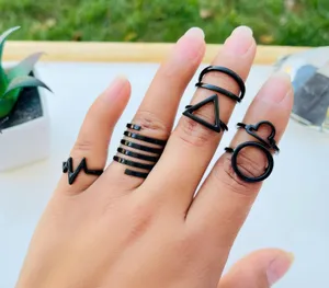 6 Pieces Black Tone Ring Set thumbnail 1