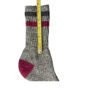 Smartwool Women's Classic Hike Full Cushion Crew Socks Medium‎ Grey/Pink Merino thumbnail 6