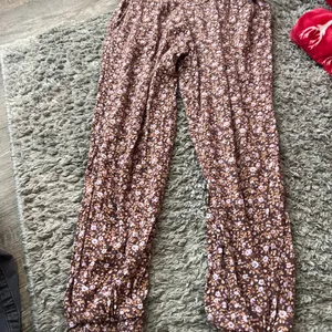 AERIE Homebody‎ Jogger Pant In Mauve Floral size XS thumbnail 8