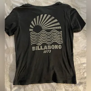 Billabong Gray Crew Neck Tee thumbnail 2