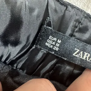 Zara Womens Black Faux Leather Elastic Waist With Pockets Mini Skirt Size M thumbnail 5