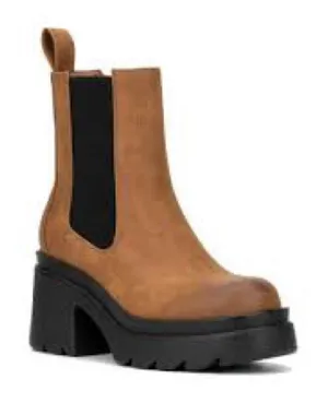 New York‎ & Company Tesla Block Heel Faux Leather Chelsea Boots Size 11 NWOT thumbnail 1