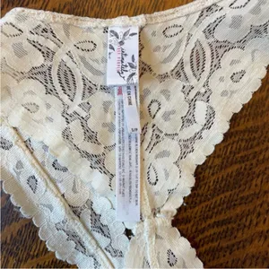 Free People Intimately Gallon Stretch Floral Lace Racer Back Bralette Size Small thumbnail 8