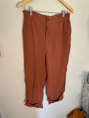 NWOT Halara women’s High Waisted Zipper Pocket Cropped Linen-Feel Pants rust thumbnail 2