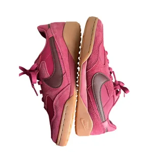 Nike Terra Manta Low Sneakers Berry Pink Gum Sole Women's 7.5 thumbnail 3