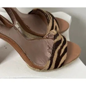 Vince Camuto Open Toe Strap 3.5" Heels Platform Animal Faux Fur Size 7.5M thumbnail 7