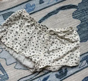 Brandy Melville Shorts Floral thumbnail 1