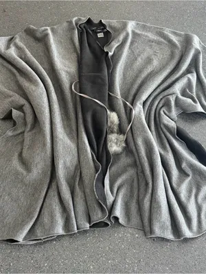 Andrew Marc New York Charcoal/White Poncho with Faux Fur Closure thumbnail 6