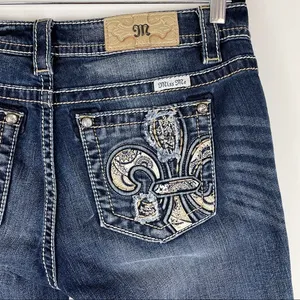 Miss Me Signature Bootcut Jeans Sz 30 Dark Wash Embellished Embroidered Y2K thumbnail 2