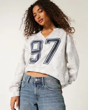 Hollister Camo Sweatshirt thumbnail 1