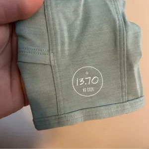 Allbirds Quarter Zip Pullover Natural Run Mid Layer Green Hush Athleisure Casual thumbnail 5
