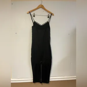 Zara Trafaluc‎ Lace Trim Spaghetti Strap Little Black Dress – Size M thumbnail 2