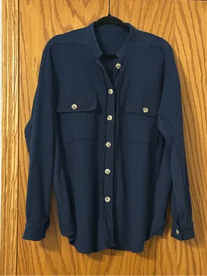 Navy Button thumbnail 1