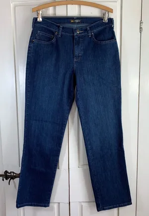 Lee Womens‎ Jeans Relaxed Fit Straight Leg Mid Rise Blue Denim Size 8 Short thumbnail 1