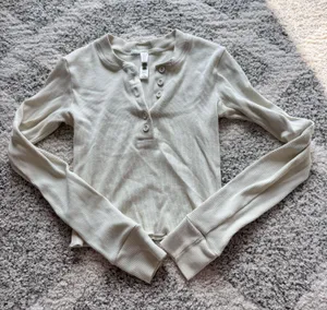 SKIMS Henley Long Sleeve Top Oat thumbnail 1