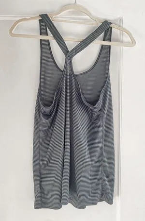Fit Workout Top thumbnail 2