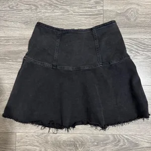 Free People Black Highlands Washed Denim A‎ Line Mini Skirt Distressed Raw Hem 0 thumbnail 8