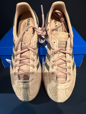 Men’s Adidas Handball Spezial 8M thumbnail 3