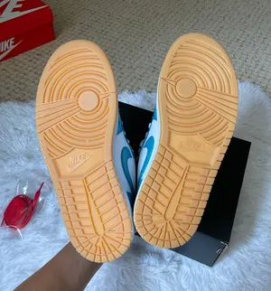 Nike Jordan 1 Low thumbnail 4