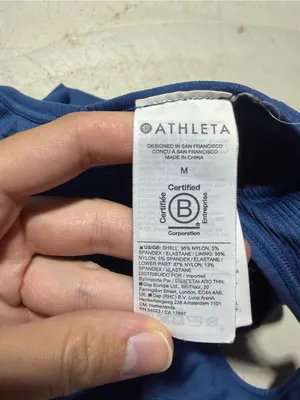 Athleta Women’s Ribbed cropped tank top medium thumbnail 3