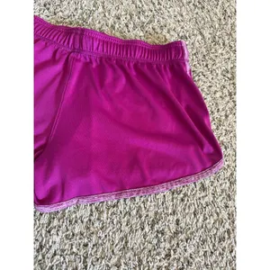 Under Armour Women's‎ Purple Heat Gear Running Shorts Size Medium thumbnail 8