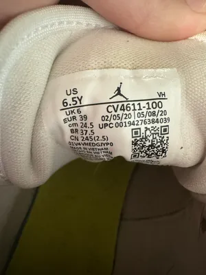 Nike Jordan 1 Mid Edge Glow thumbnail 6