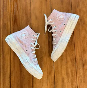 Converse Sneakers thumbnail 1