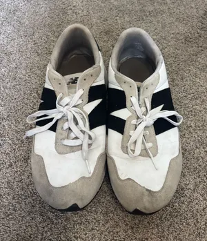 New Balance Men’s Sneakers thumbnail 1