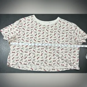 Nike Women’s Size M Sportswear Allover Sunglasses Crop Top Tee thumbnail 3