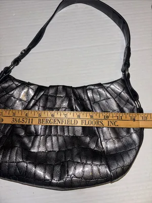 Simply Vera By Vera Wang Gray Silver Metallic Faux Leather Shoulder Bag thumbnail 8