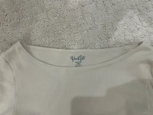 Brandy Melville Cream John Galt long sleeve thumbnail 2