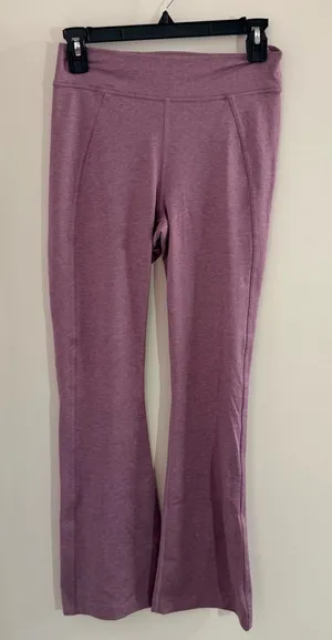 Lululemon Athletica Heathered Rose Flare Leggings Size 8 thumbnail 1