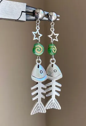 fish bone boho funky unique dangle earrings🌀🐟💙 thumbnail 2
