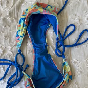 Tilly's XS Blue Floral Tie-Side Bikini Bottoms thumbnail 4