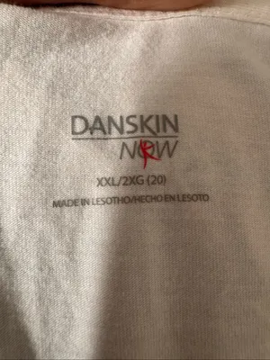Danskin Now Active V-Neck T-Shirt Womens XXL 2XG 20 White Black Stripe Tee thumbnail 5
