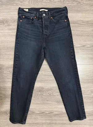 Levis Premium Wedgie Straight Jeans Womens 29 x 26‎ in Dark Wash Black High Rise thumbnail 1